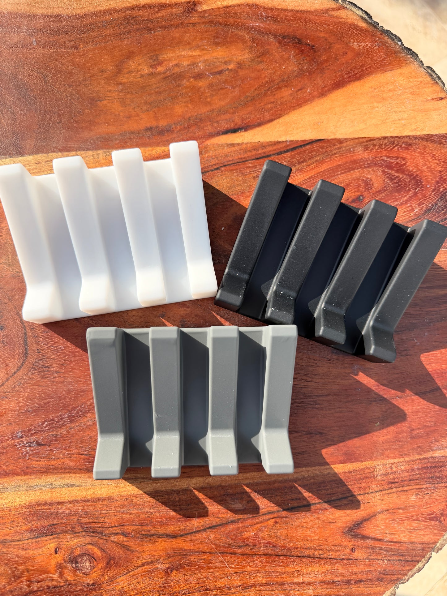 Silicone Soap Dish – Dry & Neat 🧼✨